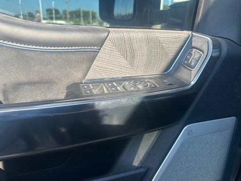 Used 2025 Ford F250 Platinum AWD/4WD image 10