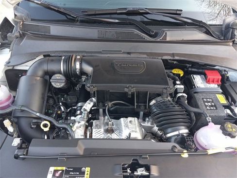 Used 2025 Jeep Compass Limited image 10