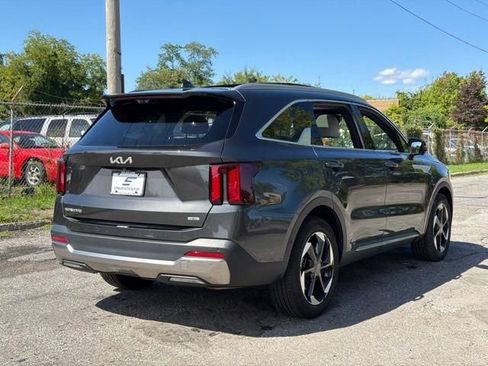 Used 2025 Kia Sorento SX Prestige AWD/4WD image 8