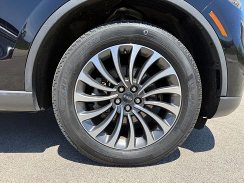 Certified 2023 Lincoln Aviator Reserve w/ Elements Package Plus AWD/4WD image 11