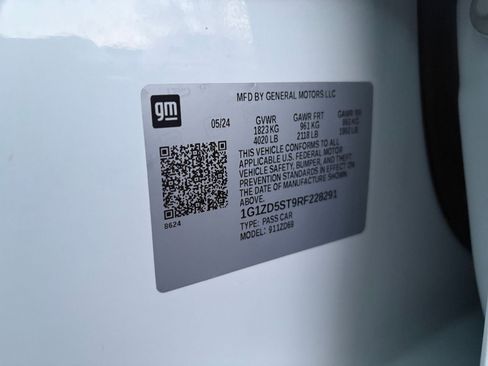 Used 2024 Chevrolet Malibu LT image 29