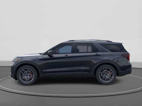New 2026 Ford Explorer ST-Line w/ ST-Line Street Pack image 3