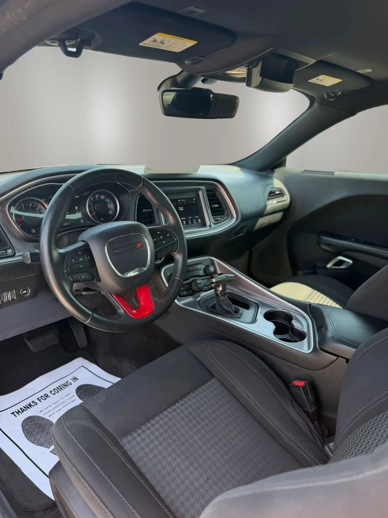 Used 2019 Dodge Challenger SXT RWD image 10