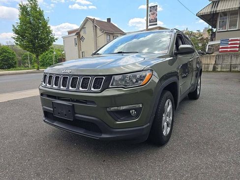 Used 2020 Jeep Compass Latitude w/ Popular Equipment Group AWD/4WD image 1