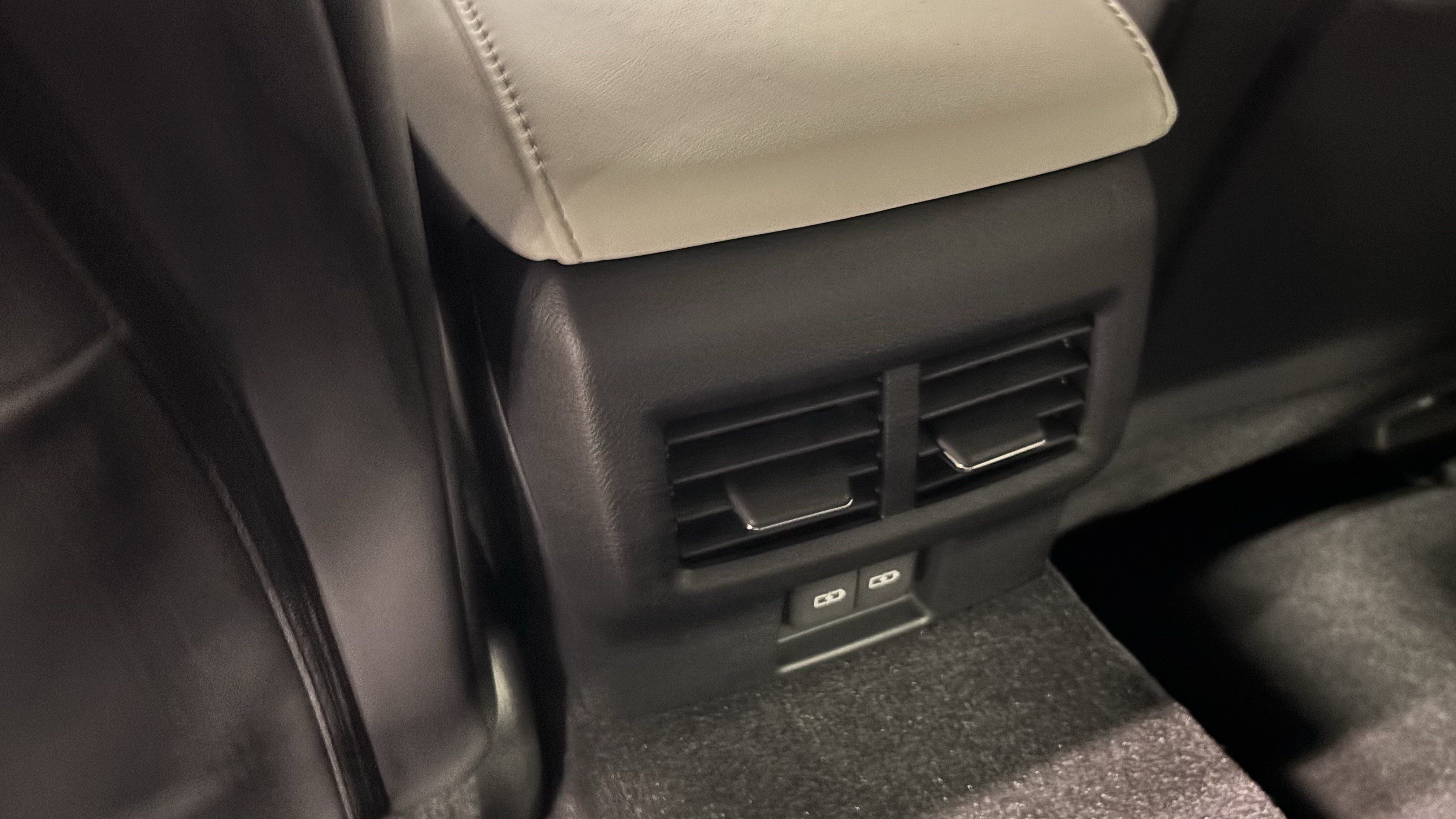 Used 2026 Lexus IS 350 F Sport w/ Technology Package RWD image 35
