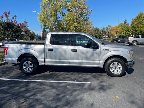 Used 2015 Ford F150 XLT w/ Equipment Group 301A Mid image 9
