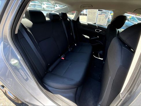 Used 2023 Honda Civic LX image 27