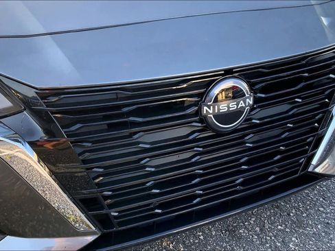 Used 2024 Nissan Altima 2.5 SL FWD image 29