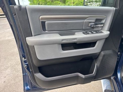 Used 2020 RAM 1500 Classic SLT w/ Luxury Group image 14