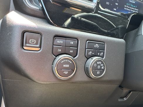Used 2023 Chevrolet Silverado 1500 LT Trail Boss w/ Protection Package AWD/4WD image 36