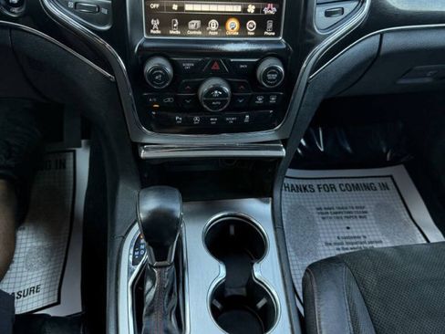 Used 2017 Jeep Grand Cherokee Trailhawk AWD/4WD image 17