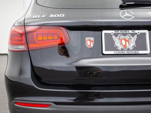 Used 2020 Mercedes-Benz GLC 300 4MATIC w/ Parking Assistance Package image 38