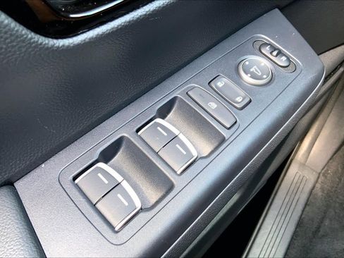 Used 2023 Honda CR-V EX-L image 36