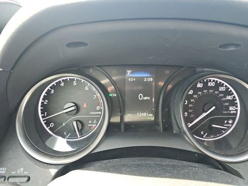 Used 2024 Toyota Camry SE w/ Convenience Package FWD image 11