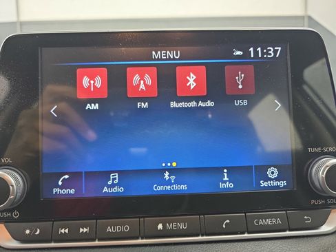 Used 2023 Nissan Sentra SR w/ SR Premium Package FWD image 28