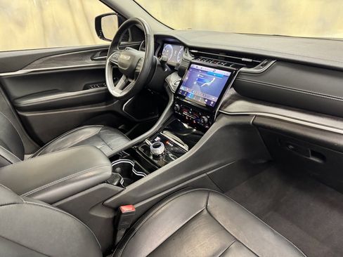 Used 2022 Jeep Grand Cherokee L Limited image 26