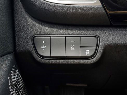 Used 2025 Kia Seltos S FWD image 31