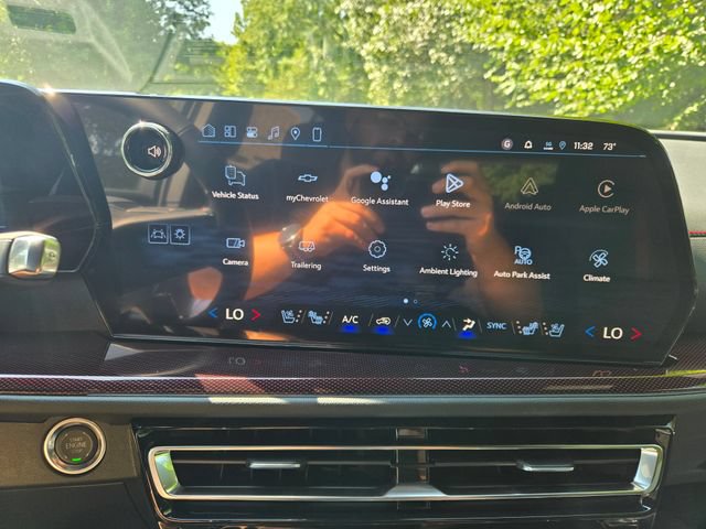 New 2026 Chevrolet Traverse RS w/ LPO, Floor Liner Package FWD image 23