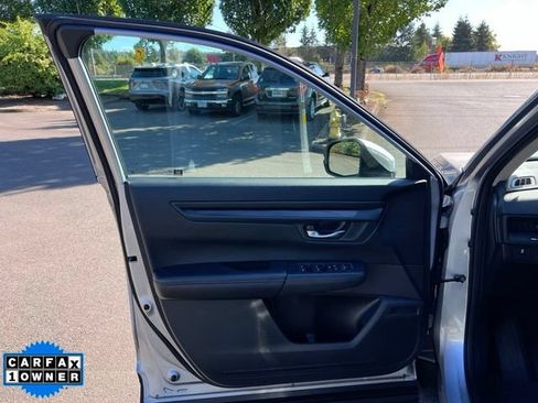 Used 2025 Honda CR-V LX image 14