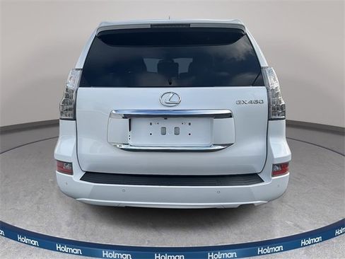 Used 2018 Lexus GX 460 image 6