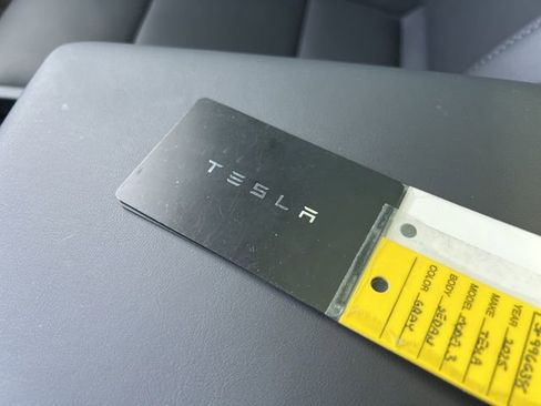 Used 2025 Tesla Model 3 Long Range image 17