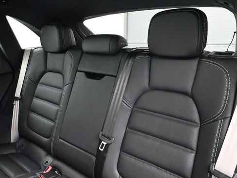 Used 2026 Porsche Macan S image 6