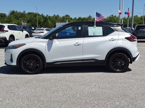 Used 2023 Nissan Kicks SR w/ SR Premium Package FWD image 26