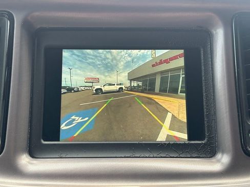 Used 2023 Dodge Challenger SXT image 39