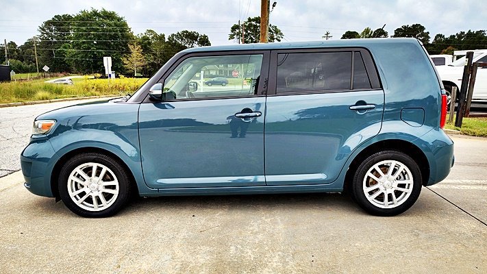 Used 2008 Scion xB FWD image 6