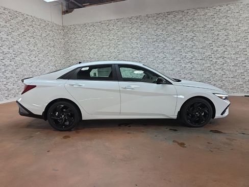 New 2026 Hyundai Elantra SEL Sport image 6