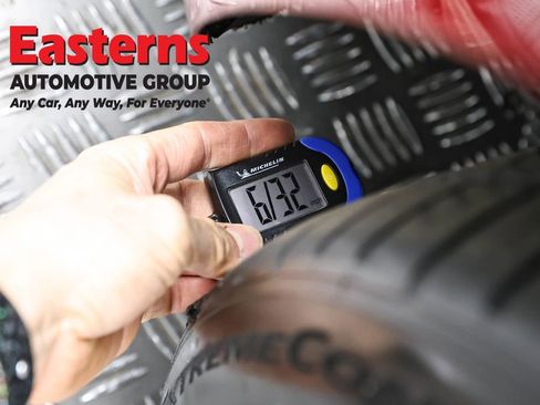 Used 2018 Tesla Model 3 Long Range image 23