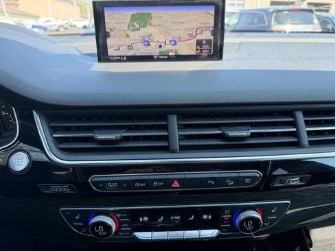 Used 2018 Audi Q7 3.0T Prestige image 16