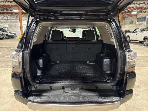 Used 2023 Toyota 4Runner TRD Off-Road Premium w/ Moonroof Package AWD/4WD image 11