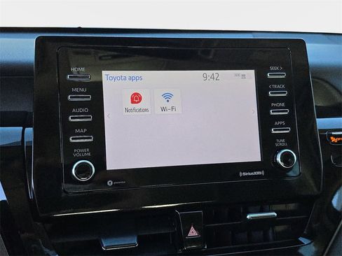 Used 2024 Toyota Camry SE image 28
