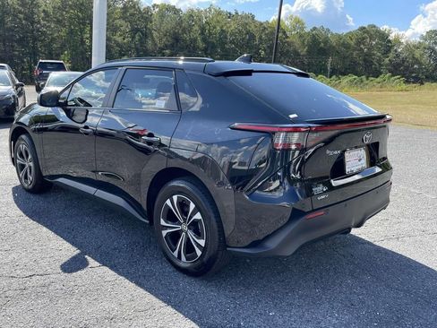 Used 2024 Toyota bZ4X XLE image 5