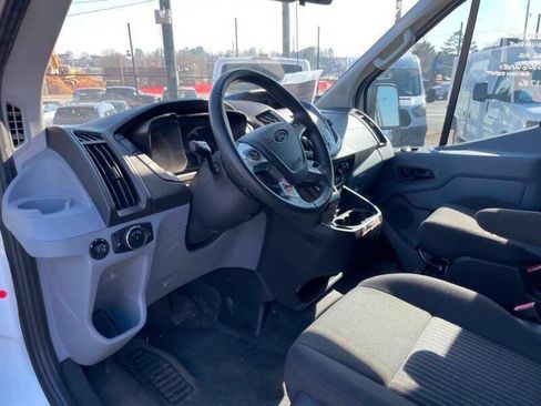 Used 2018 Ford Transit 150 XLT RWD image 10
