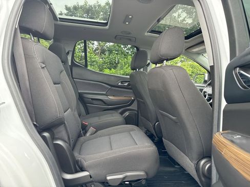 Used 2022 GMC Acadia SLE w/ Driver Convenience Package image 24