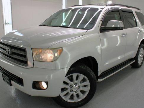 Used 2008 Toyota Sequoia Platinum image 2