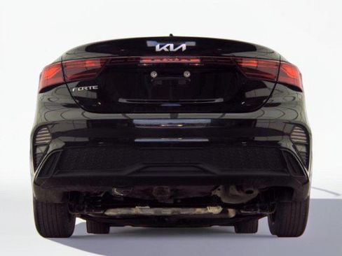 Used 2024 Kia Forte LXS w/ LXS Technology Package FWD image 7