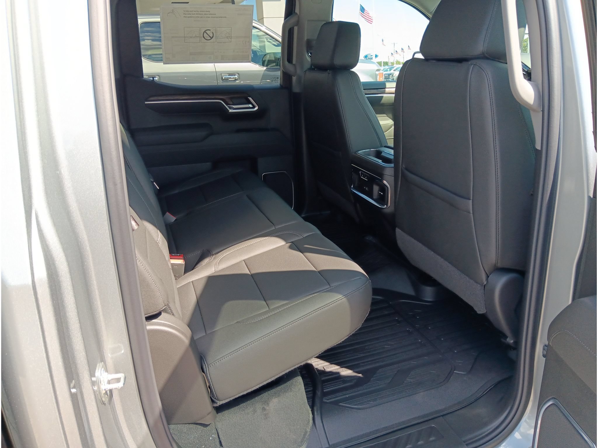 New 2026 GMC Sierra 1500 SLT w/ SLT Premium Plus Package AWD/4WD image 16