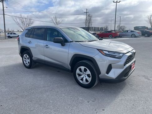 Used 2024 Toyota RAV4 LE image 9