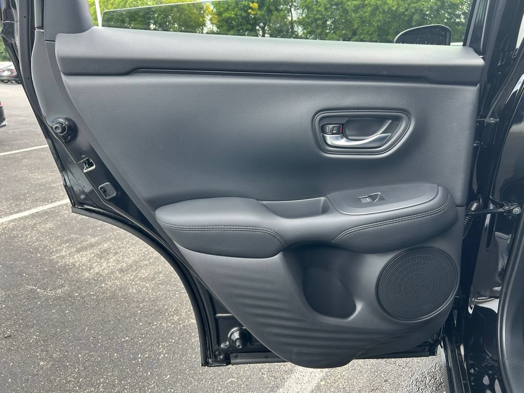 Used 2027 Honda HR-V LX image 15