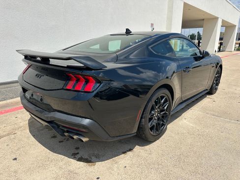 Used 2025 Ford Mustang GT Premium w/ GT Performance Package RWD image 8