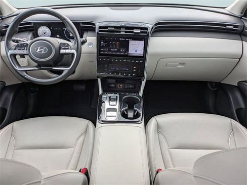 Used 2022 Hyundai Tucson Limited image 17