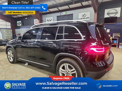Used 2021 Mercedes-Benz GLB 250 4MATIC image 3