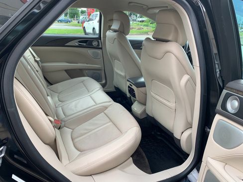 Used 2018 Lincoln MKZ Reserve w/ Luxury Package FWD image 41
