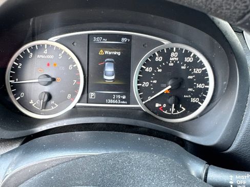 Used 2018 Nissan Sentra S w/ S Midnight Style Package FWD image 4
