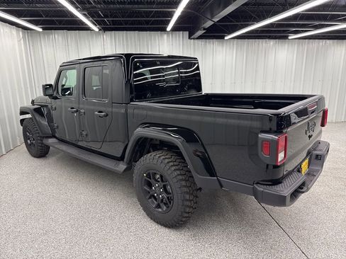 New 2026 Jeep Gladiator Sport AWD/4WD image 4