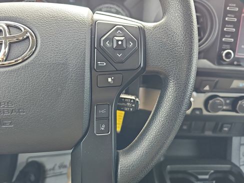Used 2022 Toyota Tacoma SR AWD/4WD image 18