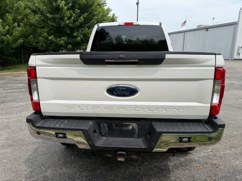 Used 2018 Ford F250 Lariat w/ Lariat Ultimate Package AWD/4WD image 8